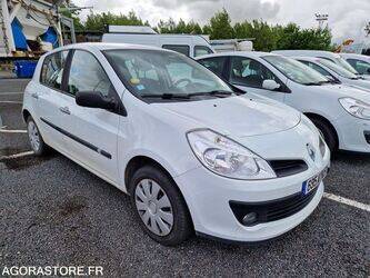 2008-renault-clio-1468298-48228617
