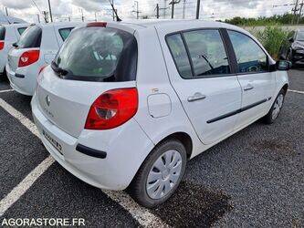 2008-renault-clio-1468298-48228618
