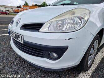 2008-renault-clio-1468298-48228620