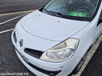 2008-renault-clio-1468298-48228621