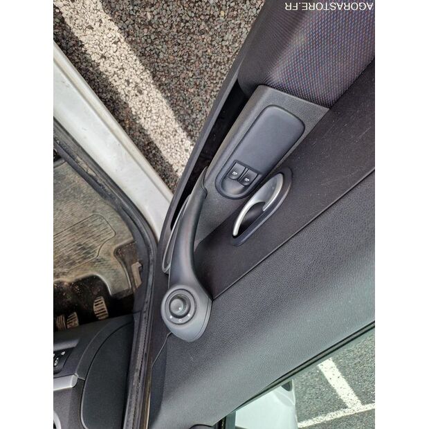 2008 Renault Clio-48228632