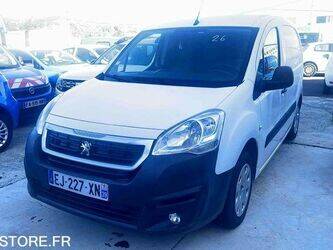 2017-peugeot-partner-1468309-48228681