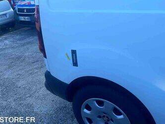 2017-peugeot-partner-1468309-48228714