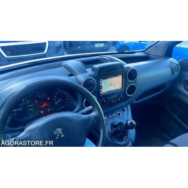 2017 Peugeot PARTNER-48228728