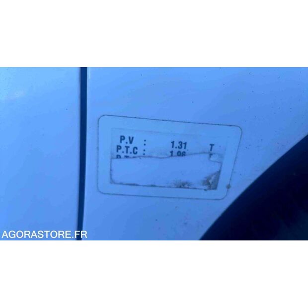 2017 Peugeot PARTNER-48228746