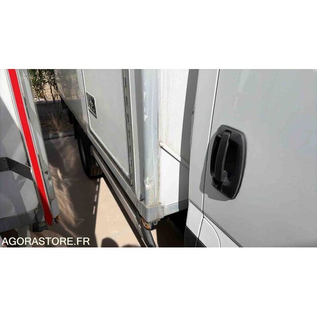 2017 Iveco 35-140-48229003