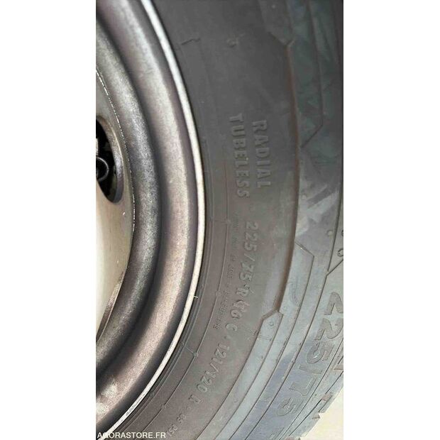 2017 Iveco 35-140-48229006