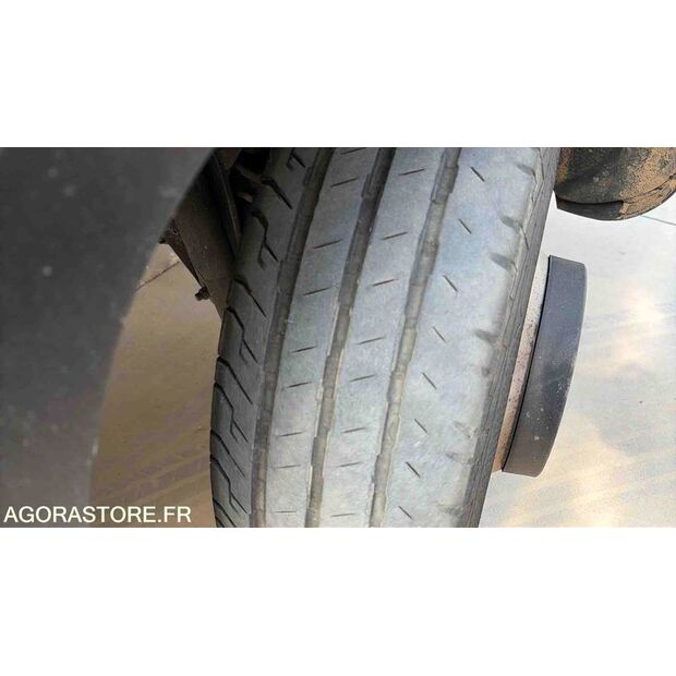 2017 Iveco 35-140-48229028