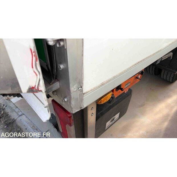 2017 Iveco 35-140-48229058