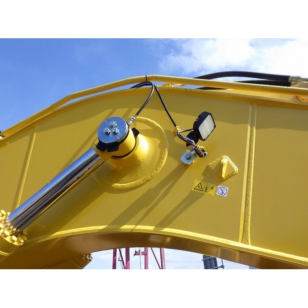 2024 Komatsu PC200-11-48229598