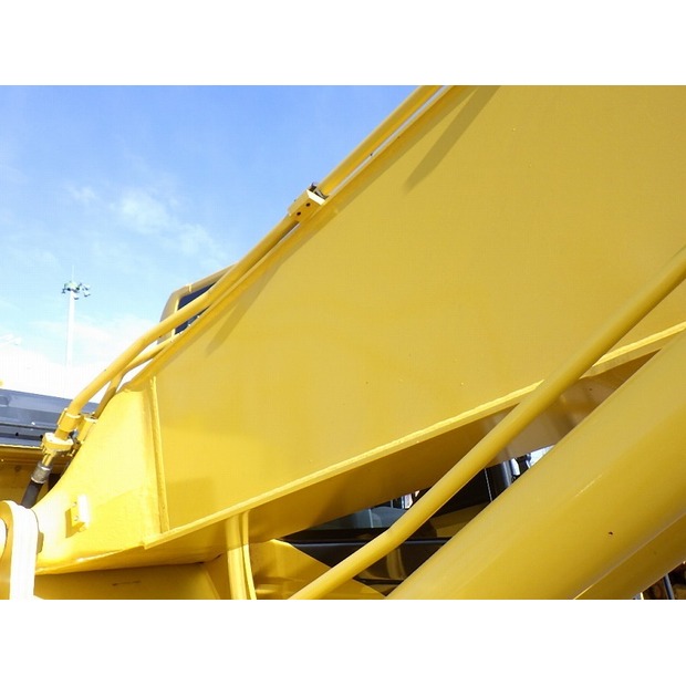 2024 Komatsu PC200-11-48229600