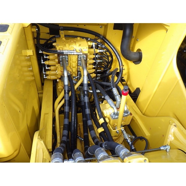 2024 Komatsu PC200-11-48229602