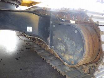 2024-komatsu-pc200-11-48229616
