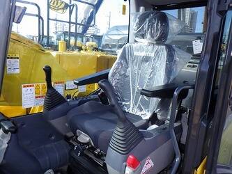 2024-komatsu-pc200-11-48229625