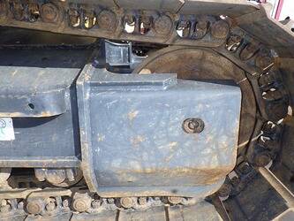 2024-komatsu-pc200-11-48229671