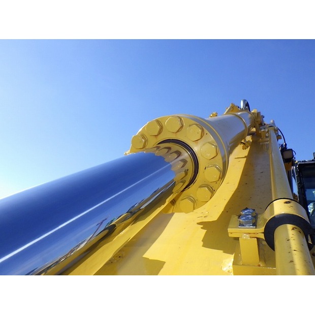 2024 Komatsu PC200-11-48229688