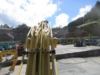 2019-komatsu-pc210-11-48230058