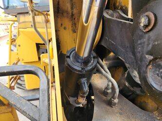2011-caterpillar-930h-1468894-48232082