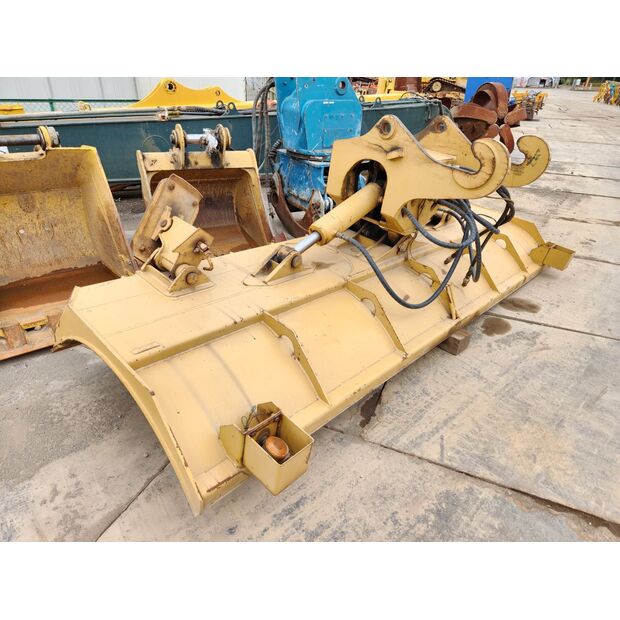 2011 Caterpillar 930H-48232090