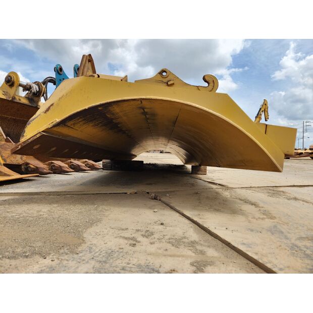 2011 Caterpillar 930H-48232095