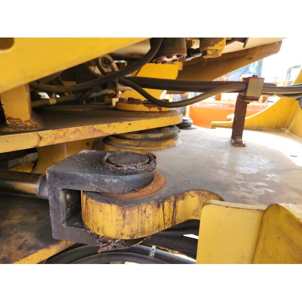 2011 Caterpillar 930H-48232098