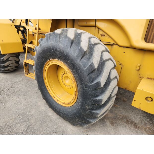2011 Caterpillar 930H-48232155