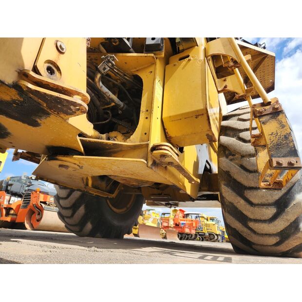 2011 Caterpillar 930H-48232158