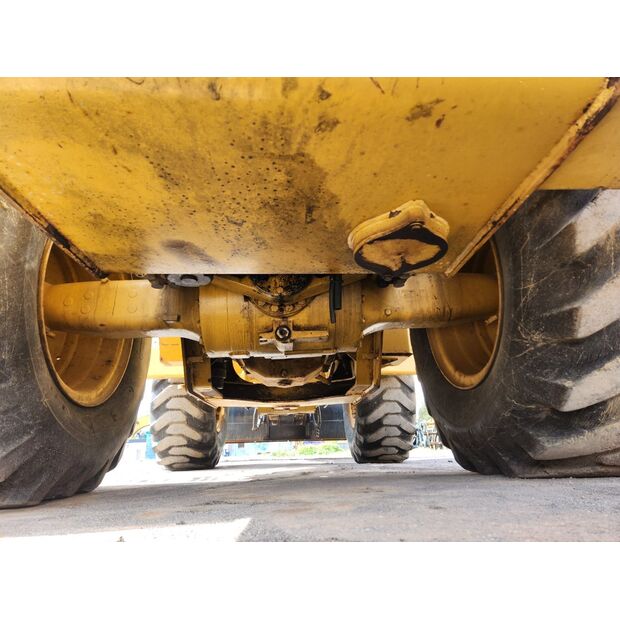 2011 Caterpillar 930H-48232161