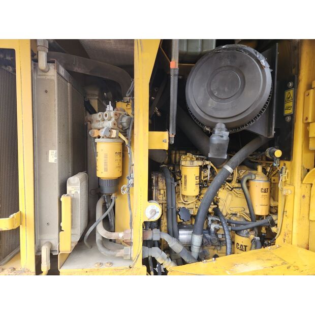 2011 Caterpillar 930H-48232167