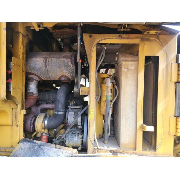 2011 Caterpillar 930H-48232170
