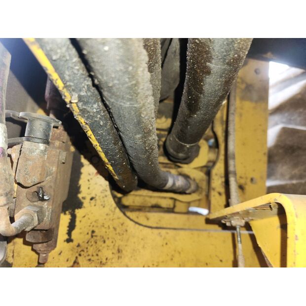 2011 Caterpillar 930H-48232173