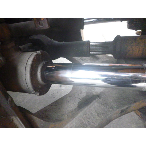 1998 TCM L32-48232812