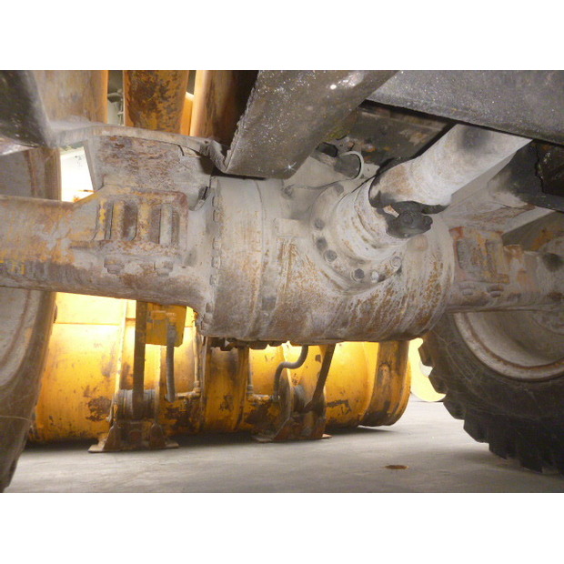 1998 TCM L32-48232814