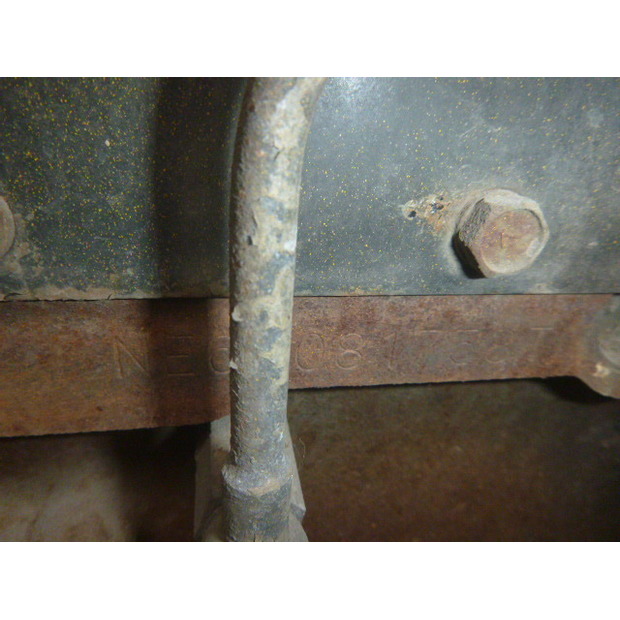 1998 TCM L32-48232818