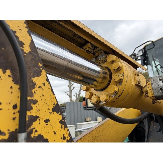2019 Komatsu WA500-8-48233029