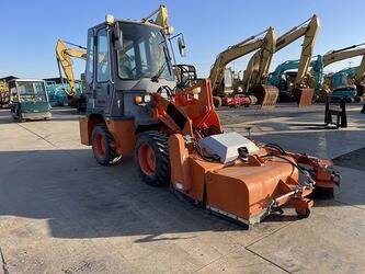 2015-hitachi-zw20-48233263