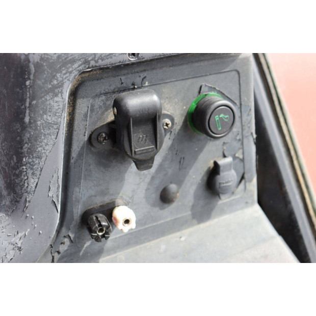 1998 New Holland M1004DT-48234860