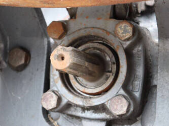 1995-ford-6640-1468968-48234974