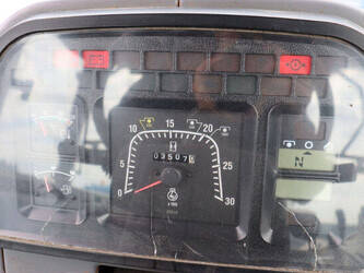 1995-ford-6640-1468968-48235000