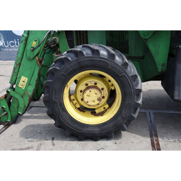 1995 جون دير 6100-48235096