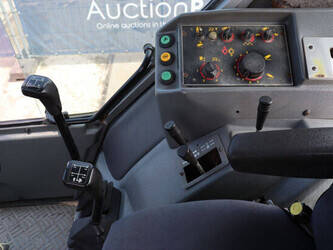 1990-massey-ferguson-3060-1468978-48235214