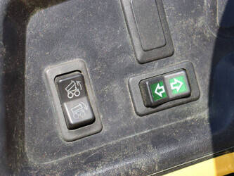 2003-john-deere-gator-6x4-48235316