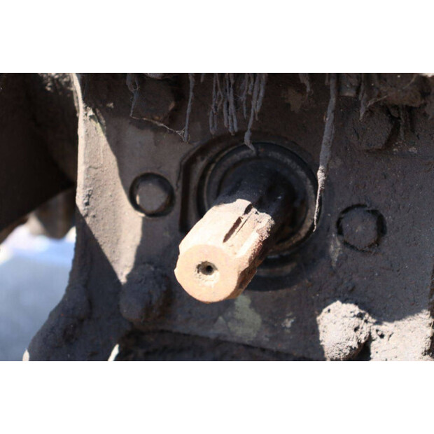 1979 Massey Ferguson 565-48235350