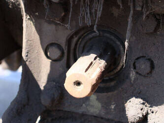 1979-massey-ferguson-565-48235350