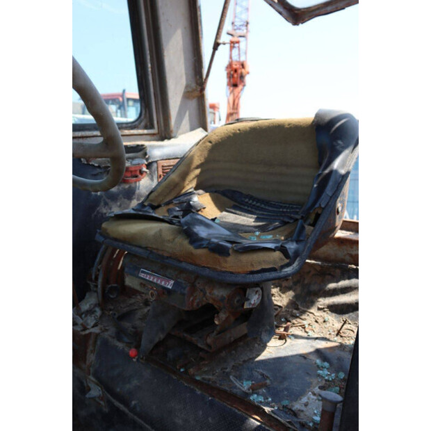 1979 Massey Ferguson 565-48235354