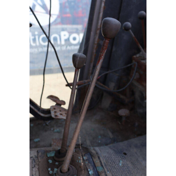 1979 Massey Ferguson 565-48235358