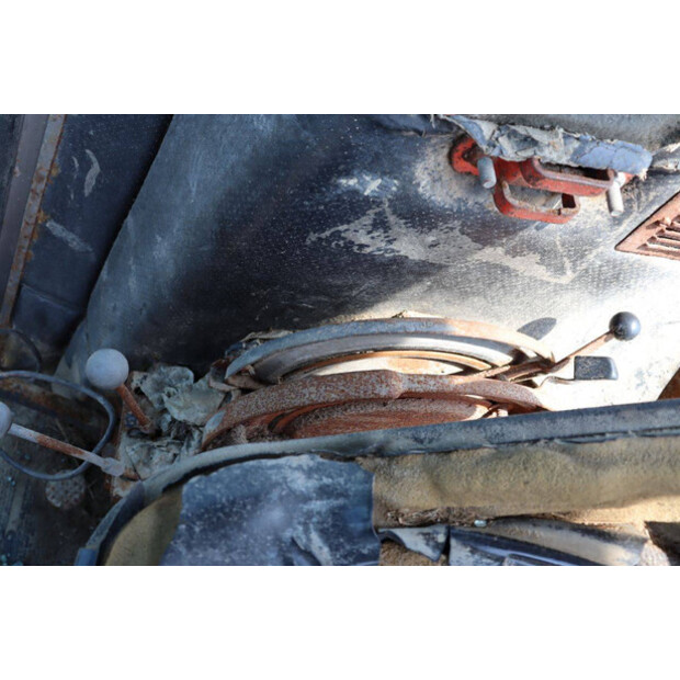 1979 Massey Ferguson 565-48235359