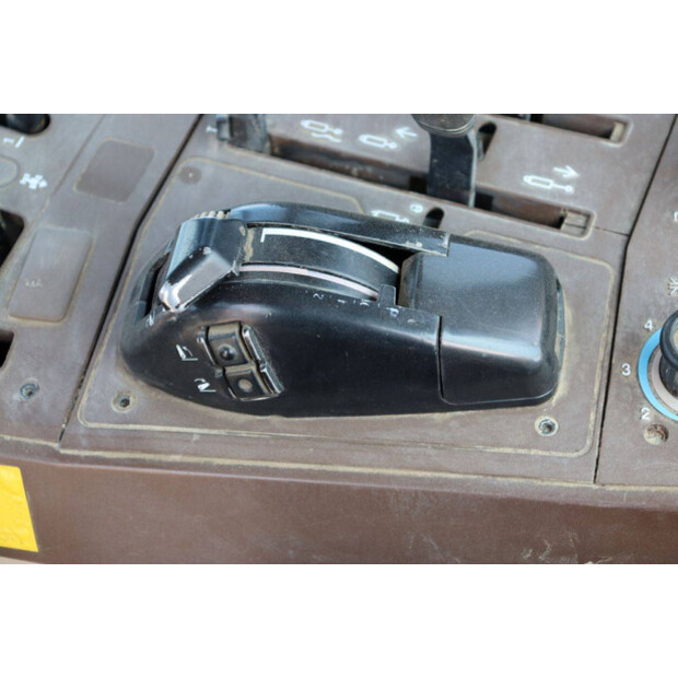 1999 JOHN DEERE 6410-48235438