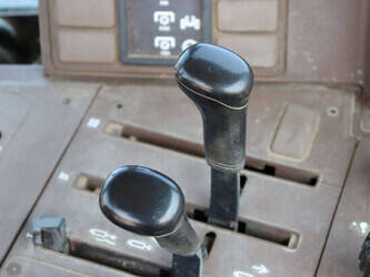 1999-john-deere-6410-48235440