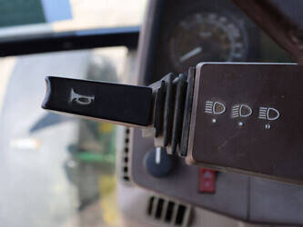 1999-john-deere-6410-48235450